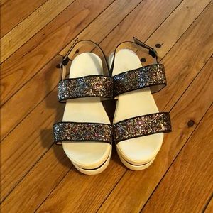 Women’s sandals